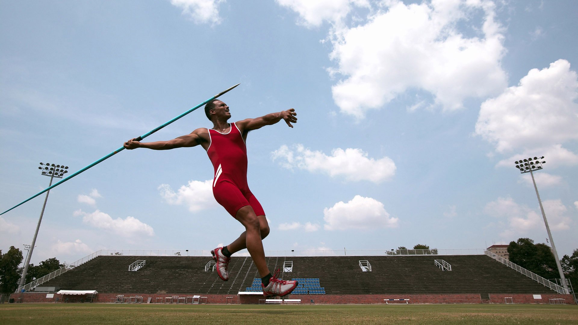 青年运动员成长环境优化,青年运动员成长环境优化方案